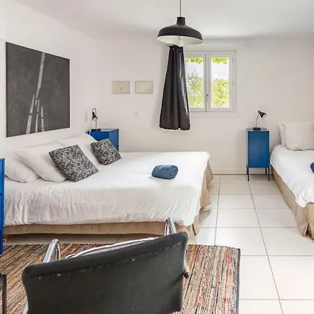 Chez Grigri Pour Max 11 Pers Avec Piscine Chauffee Et Jardin בית נופש